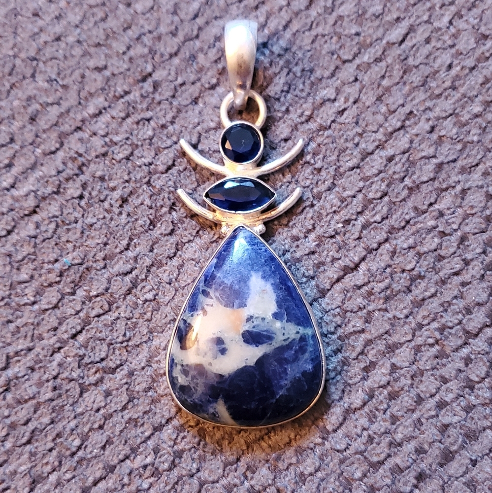 925 Sterling Silver Pendant